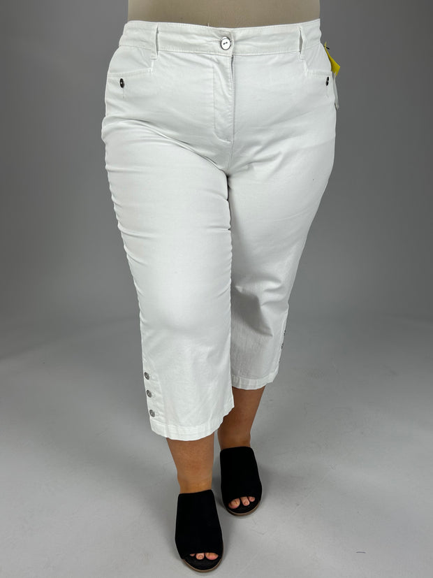 SALE!! BT-99 M-109   {Karen Scott} White Capri Pants Retail $46.50 PLUS SIZE 16W