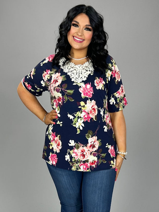 63 PSS-A {Garden Cafe}  Floral Print  Top w Lace Detail PLUS SIZE XL 2X 3X