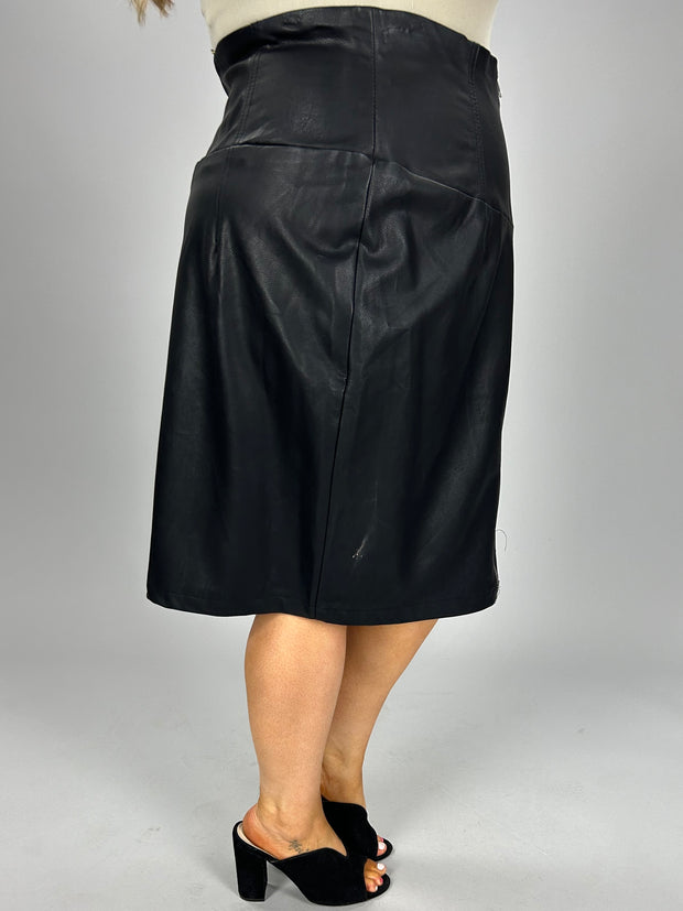 BT-99 M-109 {City Chic} Black Skirt w/Front Zipper