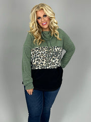 23 HD-A {Young In Love} Green Leopard Contrast Hoodie PLUS SIZE XL 2X 3X