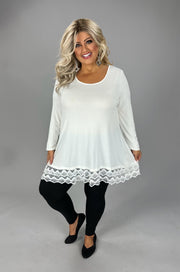 31 SD {Path To Perfection} Ivory Top w/ Lace Hem Detail PLUS SIZE XL 2X 3X