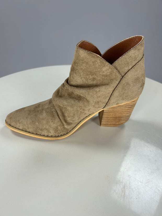 SHOES {Miim} Khaki Suede Booties  with Heel