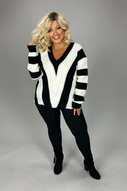 56   PLS-B {Insider Information} "Umgee"  Black/White Sweater PLUS SIZE XL 1X 2X