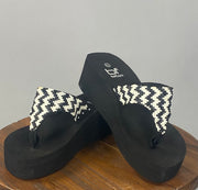 SALE!! SHOES {Betani} Black/White