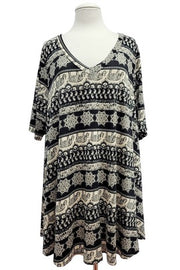 28 PSS {The Safari Path} Black Elephant Print V-Neck Tunic EXTENDED PLUS SIZE 3X 4X 5X