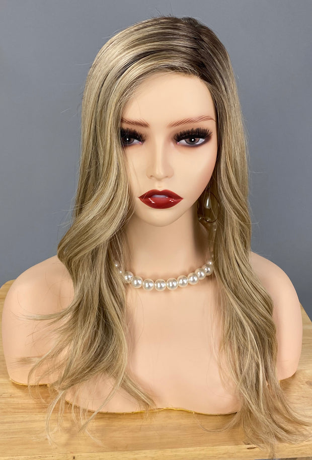 SALE!! "Dalgona 23" (Honey with Chai Latte) BELLE TRESS Luxury Wig