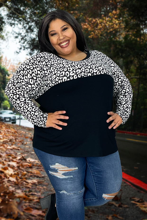 SALE!! 36 CP-F {All In The Top} Black/White Animal Print Top PLUS SIZE 1X 2X 3X