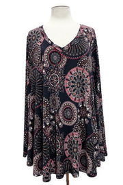 25 PLS {Cutest Catch} Black Mandala Print V-Neck Top PLUS SIZE XL 2X 3X