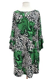 SALE!! 15 PQ {Fashion Forward} Green Mixed Print V-Neck Top PLUS SIZE 3X