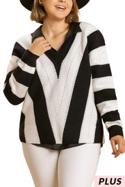 56   PLS-B {Insider Information} "Umgee"  Black/White Sweater PLUS SIZE XL 1X 2X