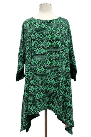 SALE!! 15 PQ {Secret Meeting} Green/Black Tribal Print Top EXTENDED PLUS SIZE 3X 4X 5X