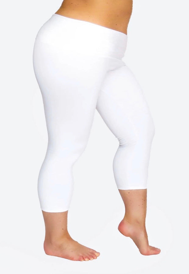 BT-99 {Get On Up} White Buttersoft Capri Leggings  EXTENDED PLUS  3X/5X