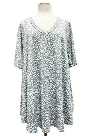 73 PSS-L {Clothes That Smile} Blue Leopard Print V-Neck Top PLUS SIZE 3X