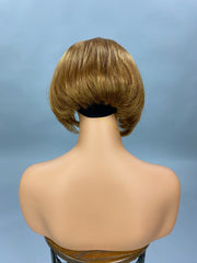 {Sandra} Copper Short Straight Headband Wig