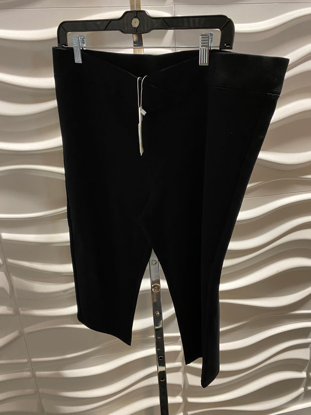 SALE!! LEG-92  {Always On It} Black Capri Leggings  PLUS SIZE 1X 2X 3X