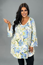 74 PQ {Charming Florals} Ivory/Blue Floral V-Neck Top EXTENDED PLUS SIZE 3X 4X 5X