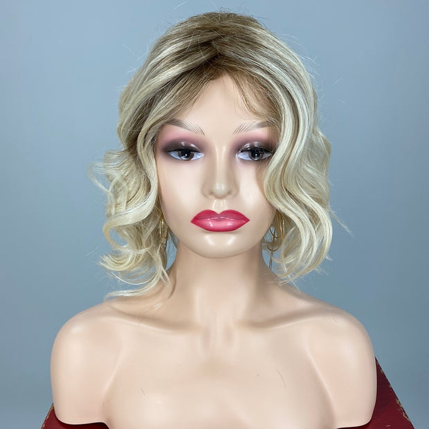 SALE!! "Vienna Roast" (Bombshell Blonde) BELLE TRESS Luxury Wig