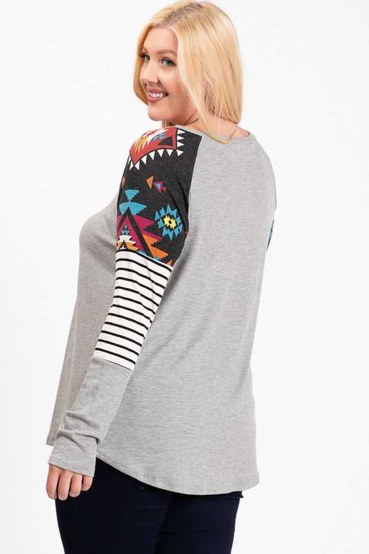 SALE! 22 CP-K {You Know How} Grey Black Tribal Printed Sleeve Top PLUS SIZE XL 2X 3X