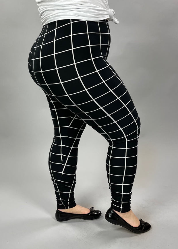 LEG-R {On Another Page} Black Checkered Leggings EXTENDED PLUS SIZE 3X/5X