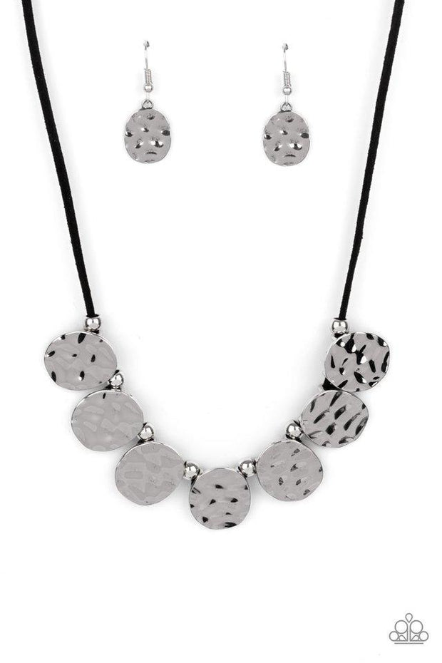 PAPARAZZI (659) {Turn Me Loose} Necklace & Earrings